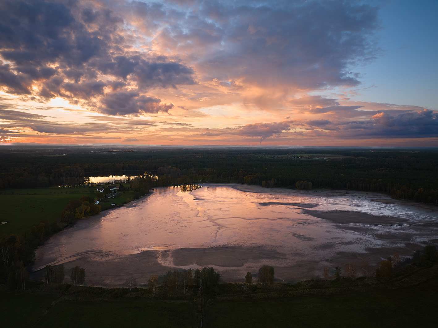 Třeboňsko - Krajina dvojího nebe - TŘEBOŇ 4. a 16. DUBNA 2025.jpg